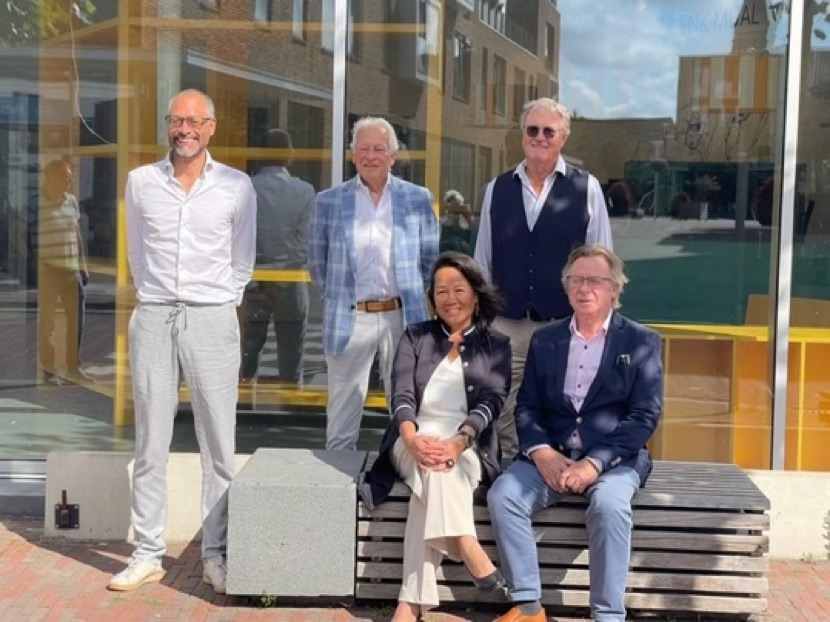 Vorstand des Zandvoorts Museums unterzeichnet Mietvertrag