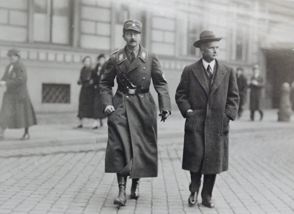 Prinz August Wilhelm Von Preussen En Eduard Von Der Heydt Berlijn