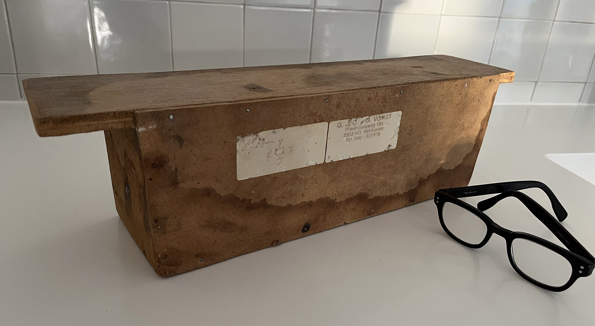 Aardstralenkastje Collectie Zandvoorts Museum